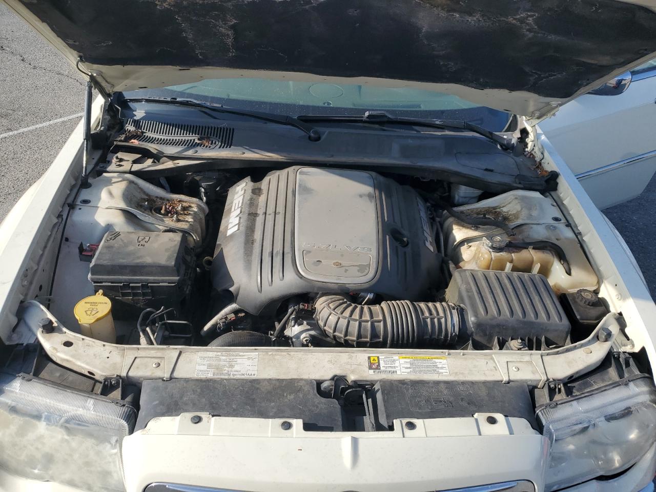 2008 Chrysler 300C VIN: 2C3KA63H18H308087 Lot: 90952715