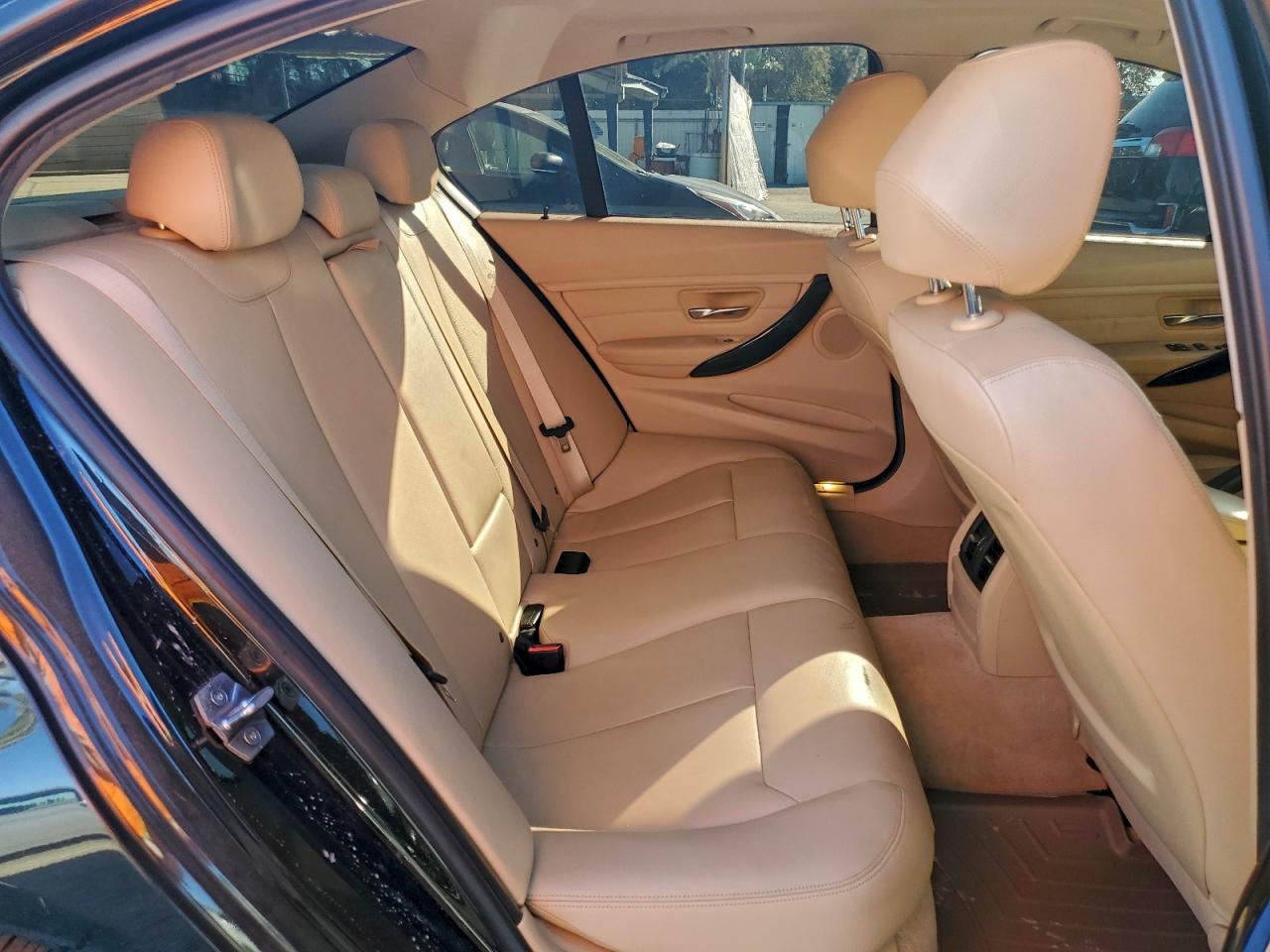 2015 BMW 320 I VIN: WBA3B1C58FK138769 Lot: 94683235