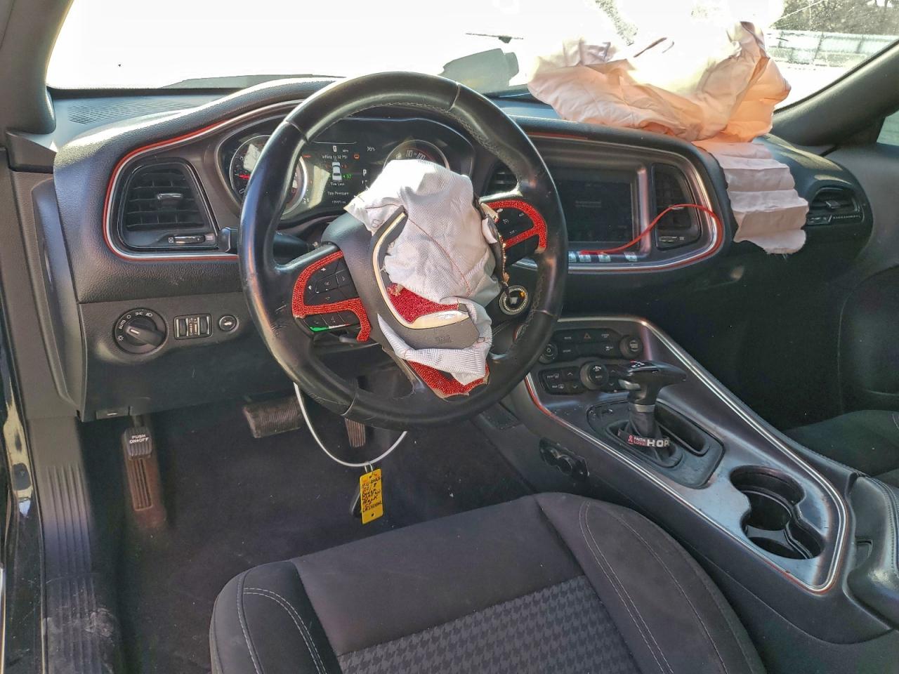 2018 Dodge Challenger Sxt VIN: 2C3CDZAG4JH245502 Lot: 94294255