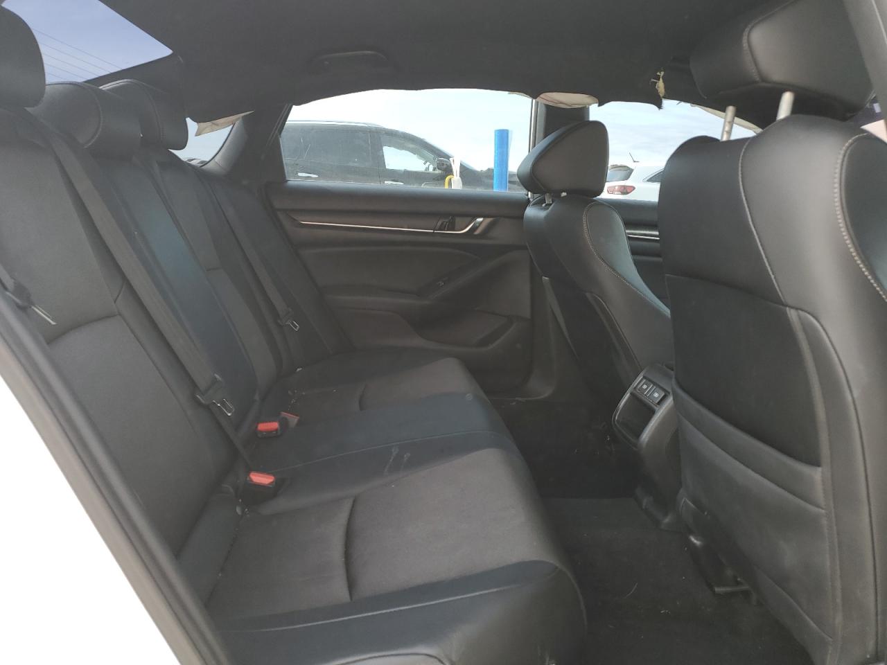 2022 Honda Accord Sport VIN: 1HGCV1F31NA049832 Lot: 93039485