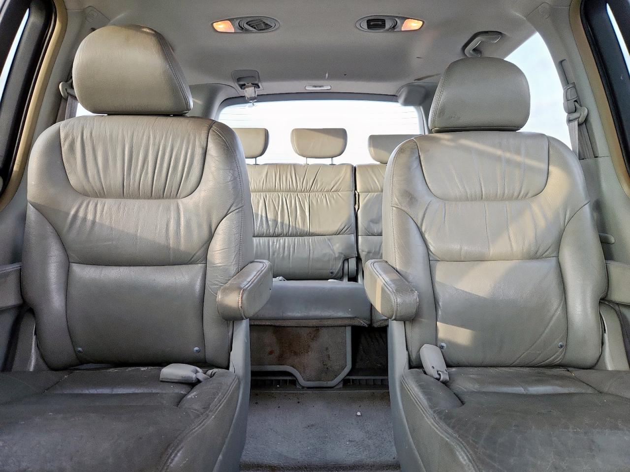 2005 Honda Odyssey Touring VIN: 5FNRL38835B132849 Lot: 93341795