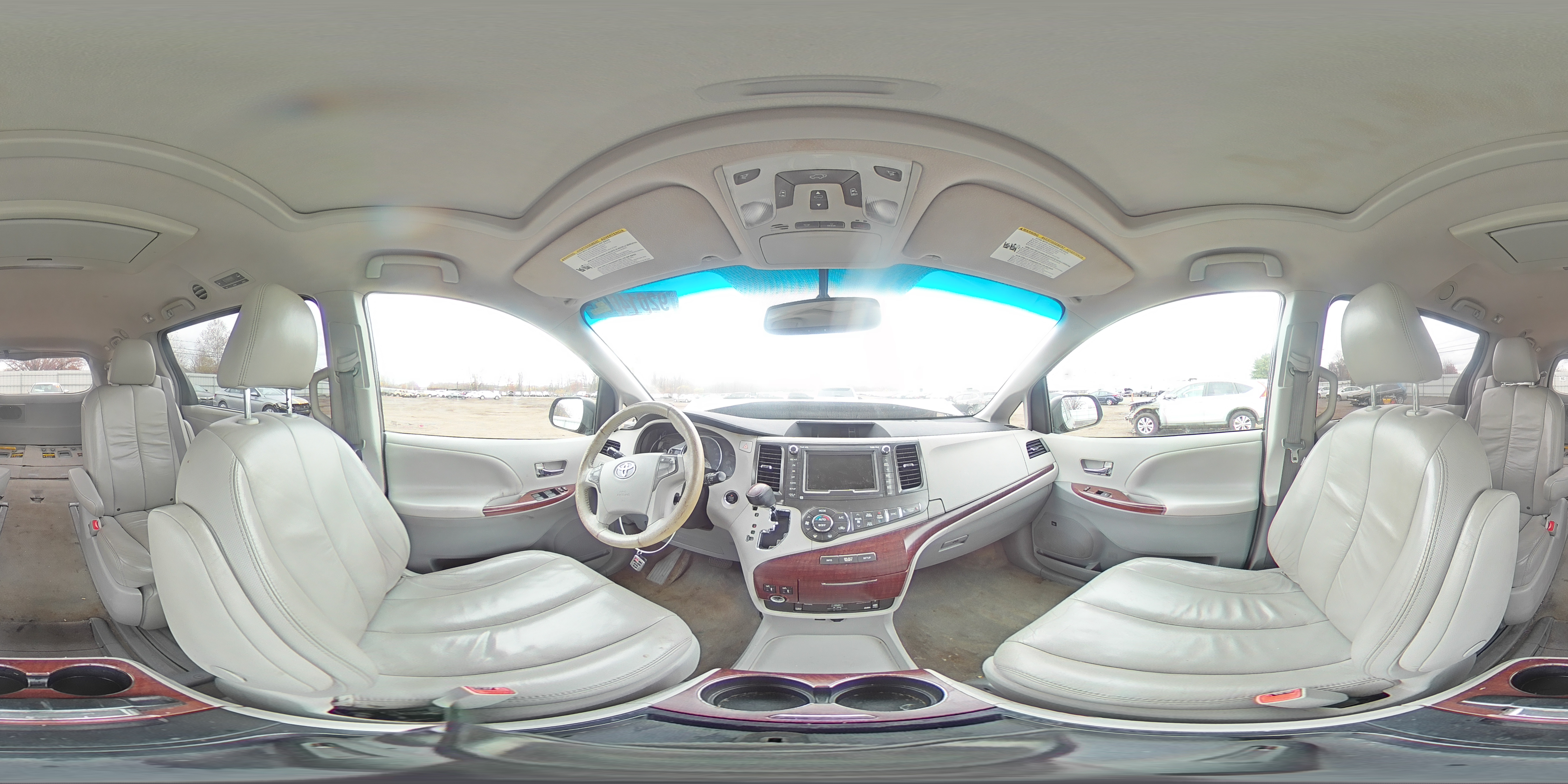 2011 Toyota Sienna Xle VIN: 5TDDK3DC7BS025818 Lot: 92014065