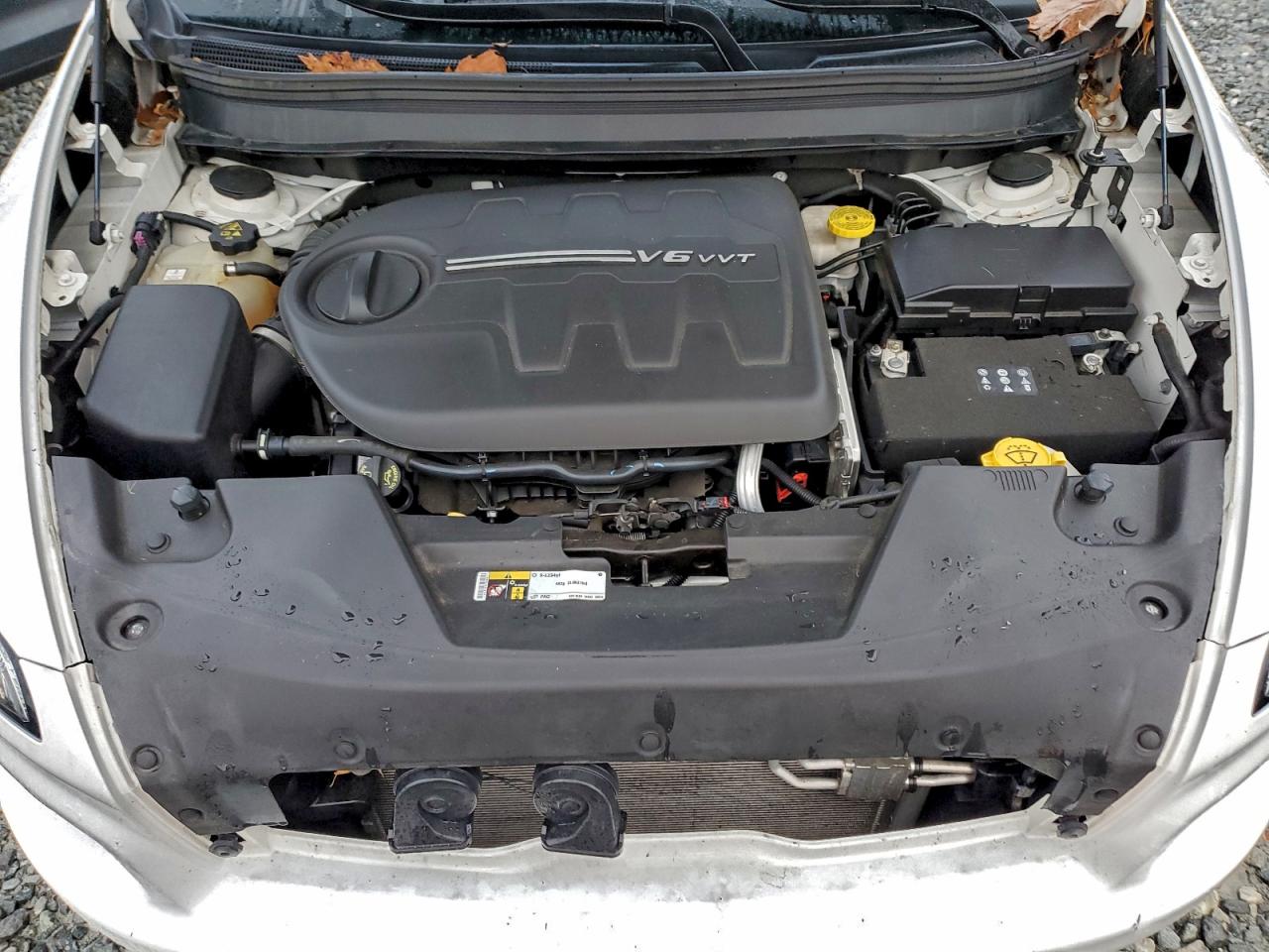 2018 Jeep Cherokee Latitude Plus VIN: 1C4PJMLX4JD579001 Lot: 94229805