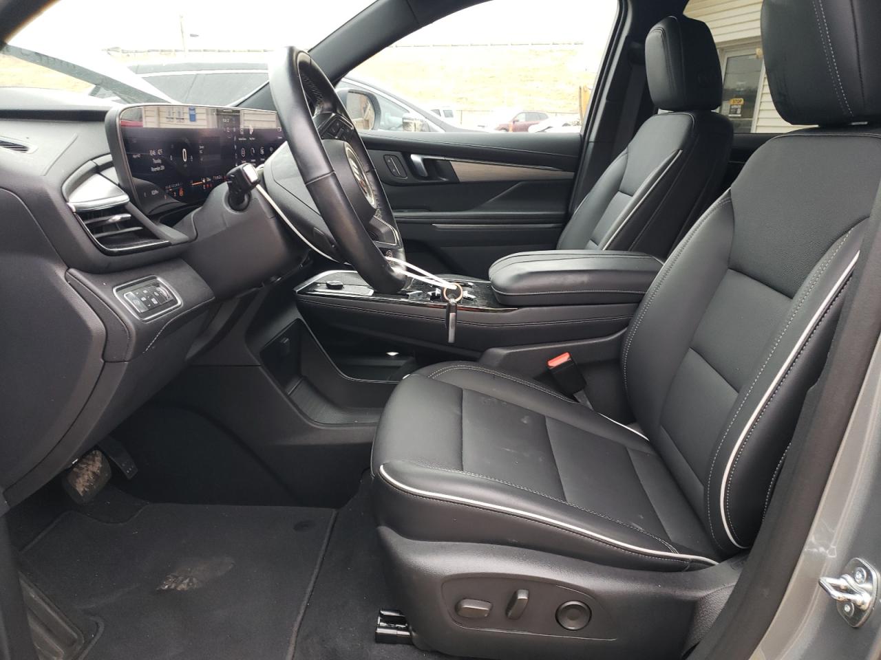 2025 Buick Enclave Preferred VIN: 5GAEVARSXSJ106746 Lot: 93705165