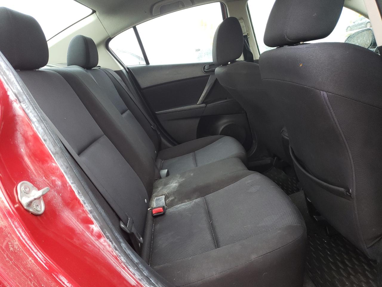 2011 Mazda 3 I VIN: JM1BL1UF5B1392698 Lot: 90525305