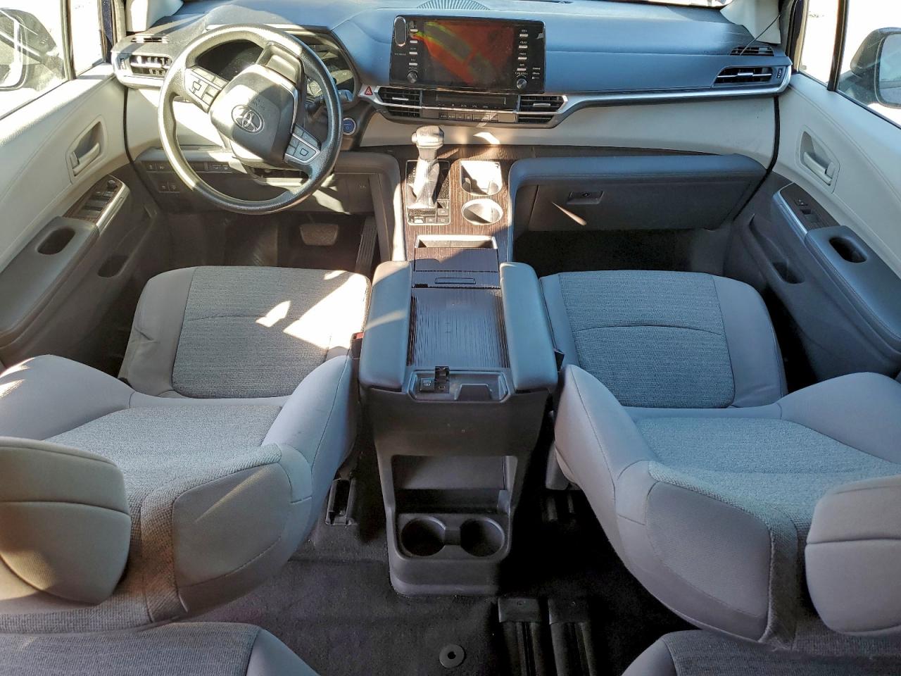 2021 Toyota Sienna Le VIN: 5TDKRKEC9MS020912 Lot: 94213185