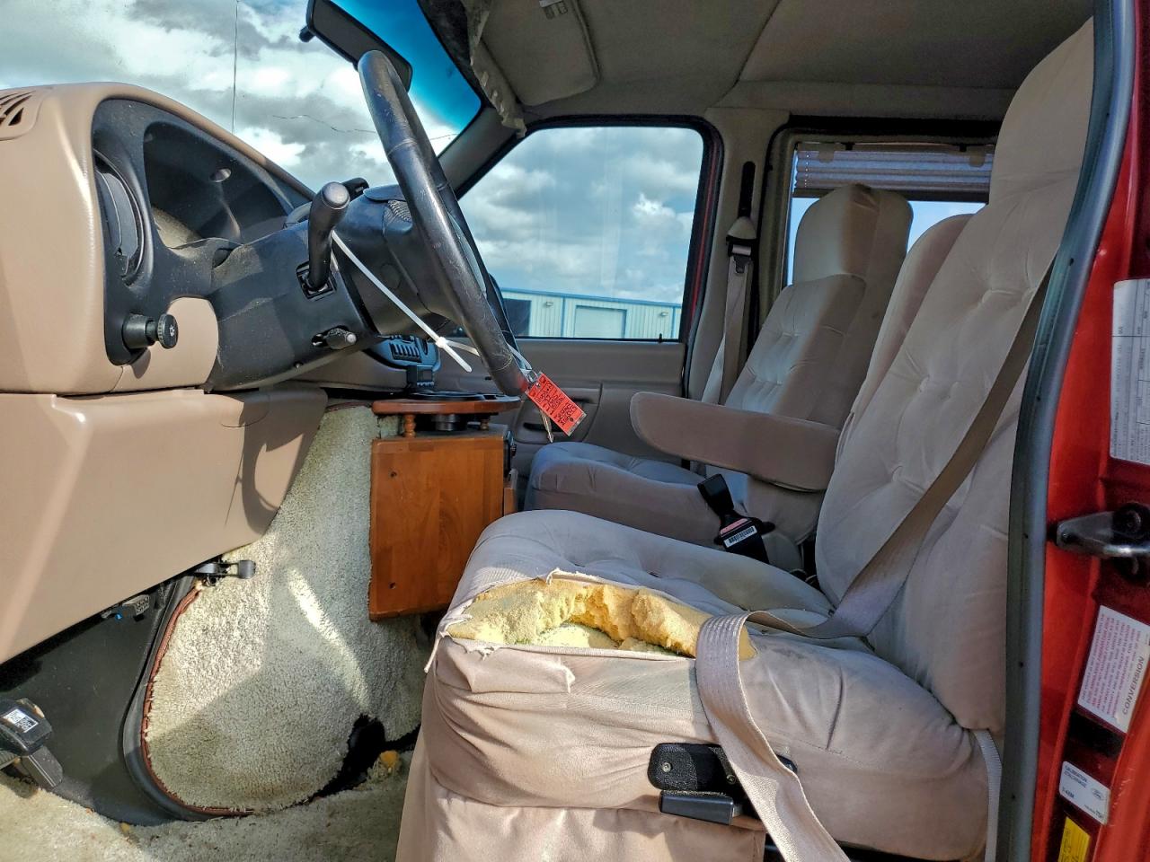 1997 Ford Econoline E150 Van VIN: 1FDEE1467VHB42149 Lot: 94298505