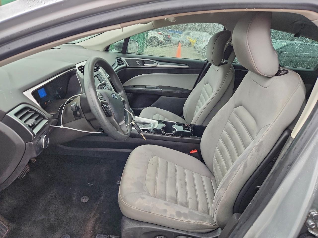 2014 Ford Fusion S VIN: 3FA6P0G77ER394652 Lot: 92775495