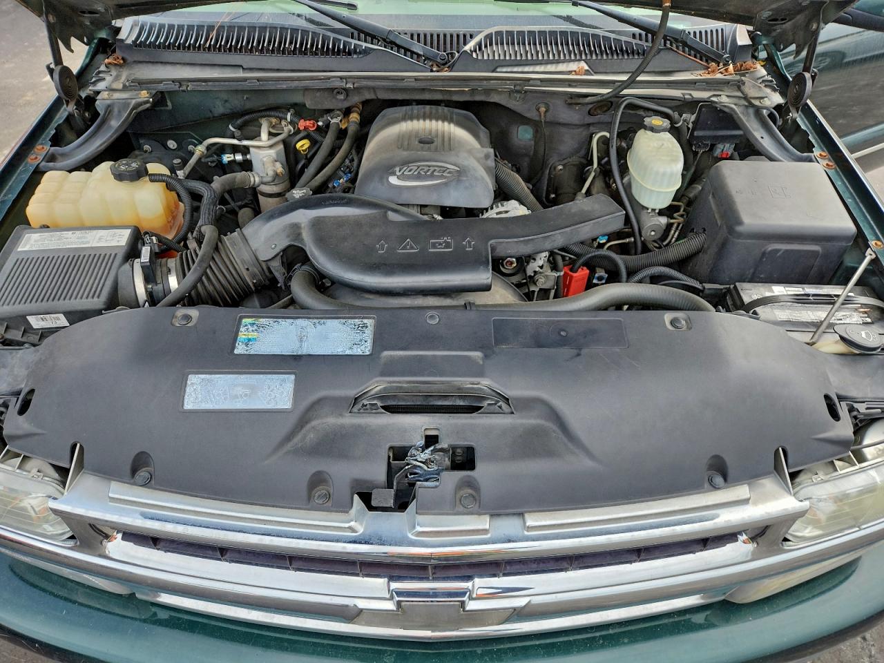 2004 Chevrolet Tahoe C1500 VIN: 1GNEC13Z94J177165 Lot: 93863555