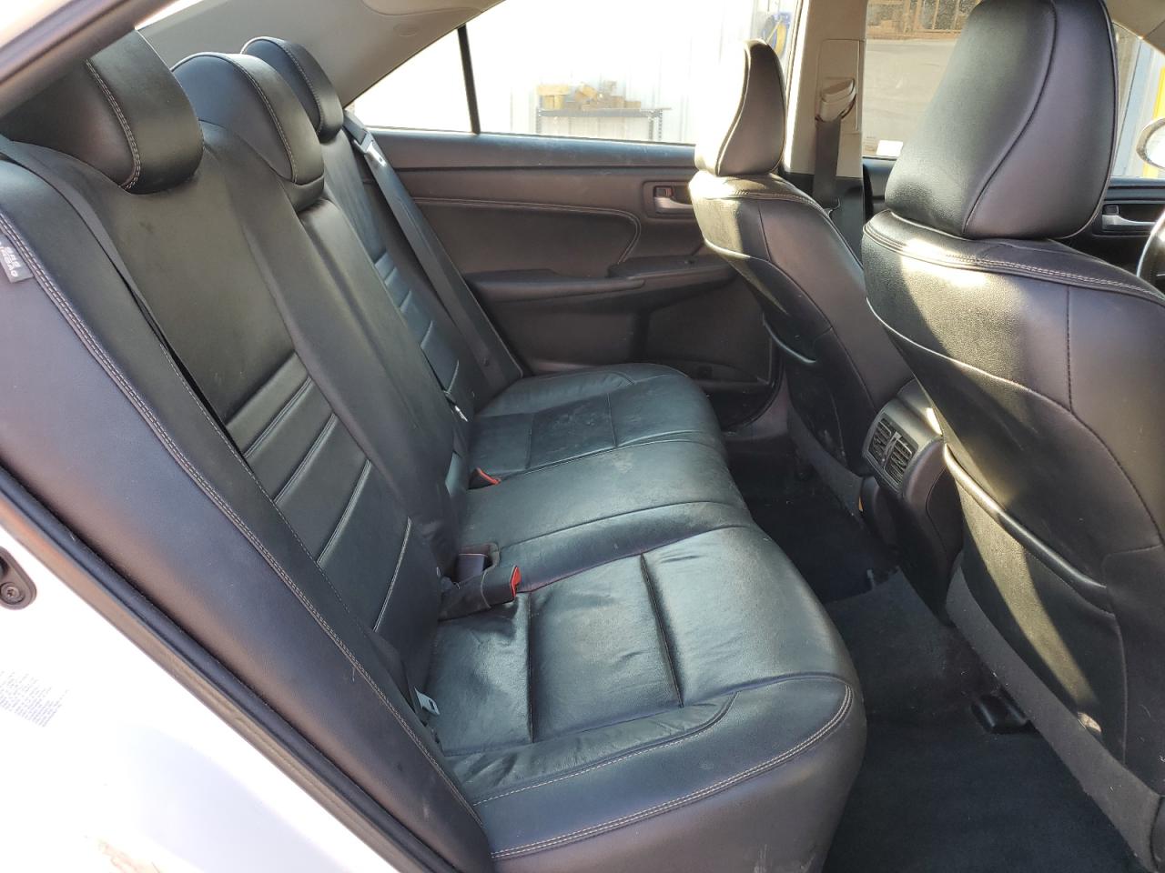 2015 Toyota Camry Le VIN: 4T1BF1FK9FU093944 Lot: 92050665