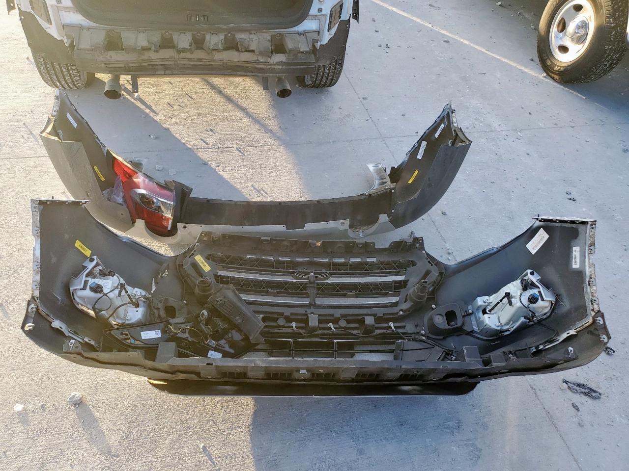 2017 Ford Escape Se VIN: 1FMCU9G90HUB04577 Lot: 92796725