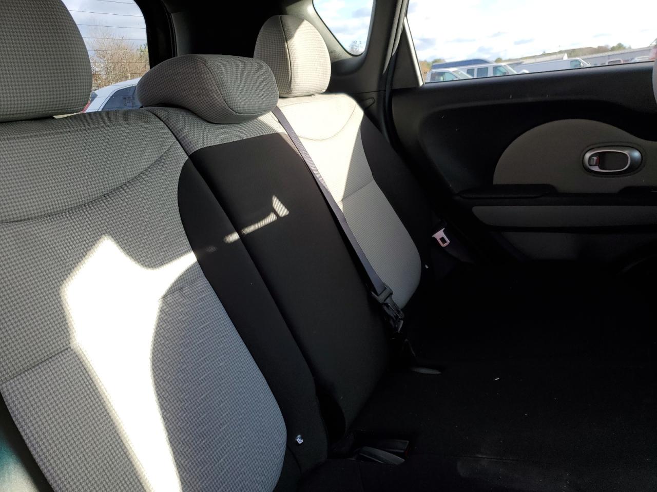 2018 Kia Soul VIN: KNDJN2A24J7563143 Lot: 92856795