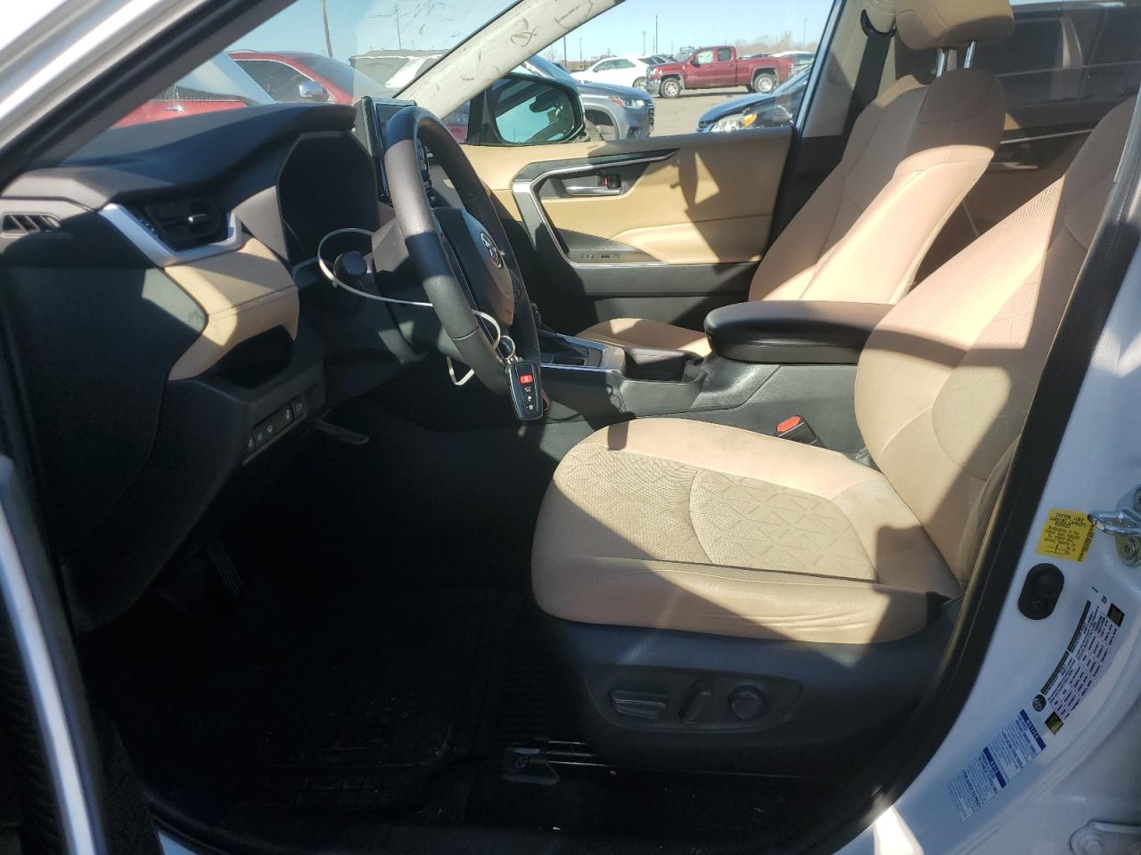 2021 Toyota Rav4 Xle VIN: 2T3P1RFV6MC185452 Lot: 92409735