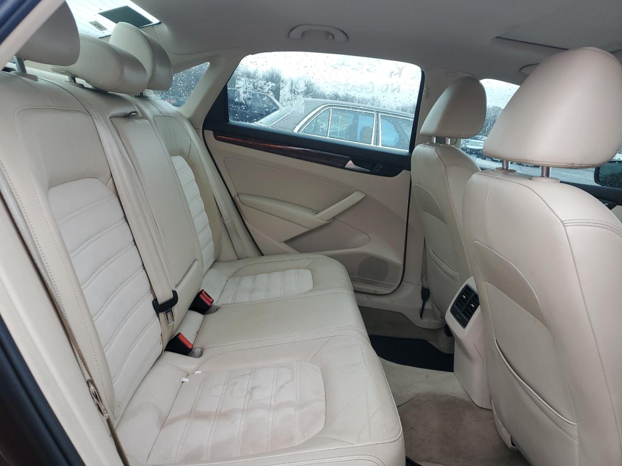 2013 Volkswagen Passat Sel VIN: 1VWCN7A33DC009177 Lot: 93654595