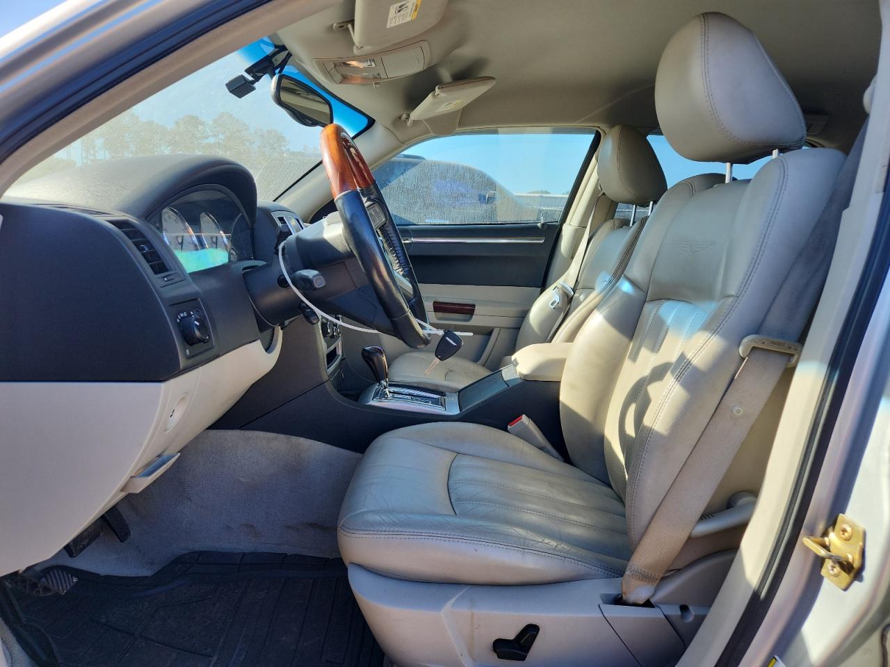 2005 Chrysler 300C VIN: 2C3JA63H45H577434 Lot: 90486085