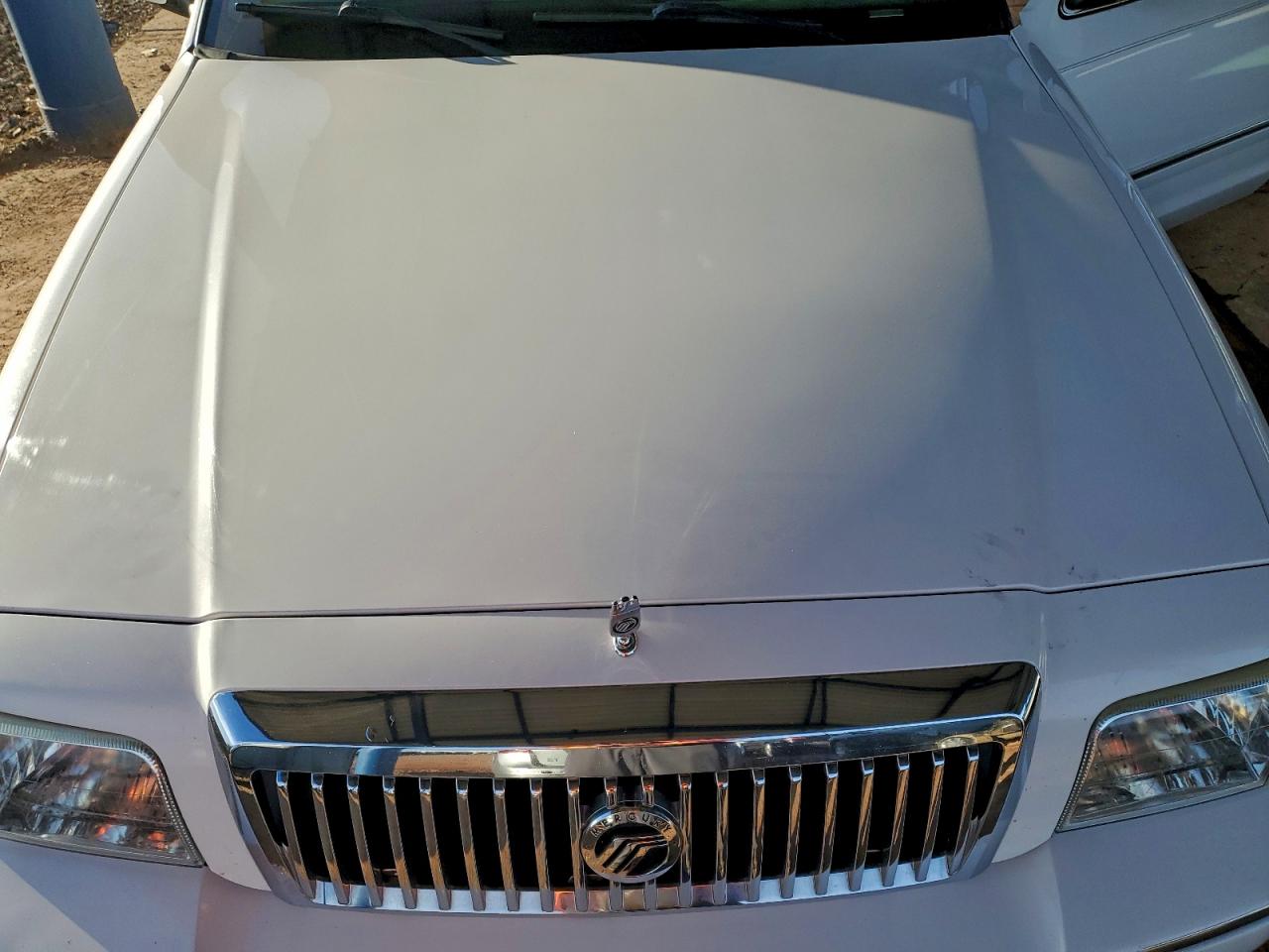 2008 Mercury Grand Marquis Ls VIN: 2MEFM75V88X616178 Lot: 94577895