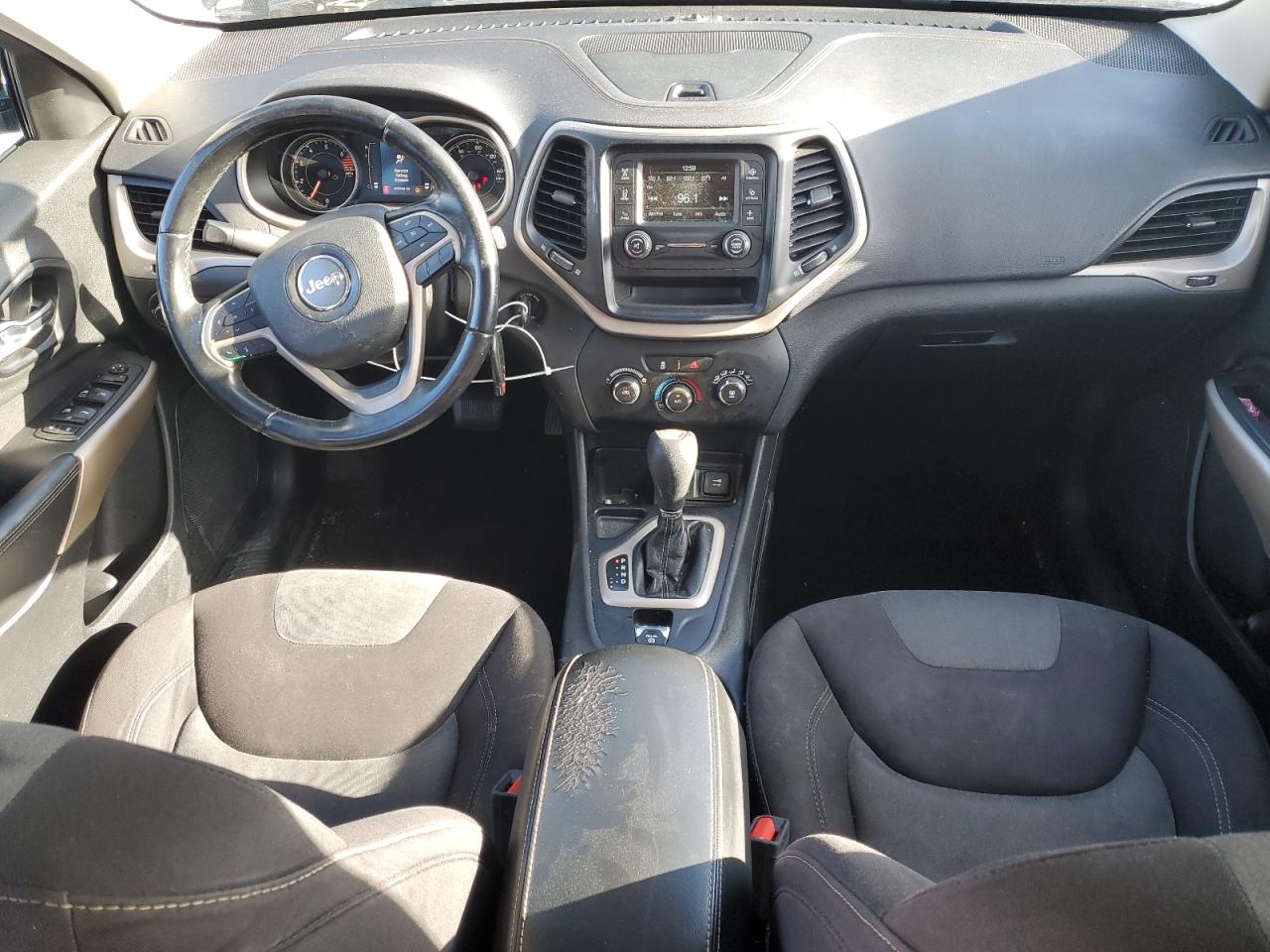 2018 Jeep Cherokee Latitude VIN: 1C4PJLCB8JD551376 Lot: 91814095