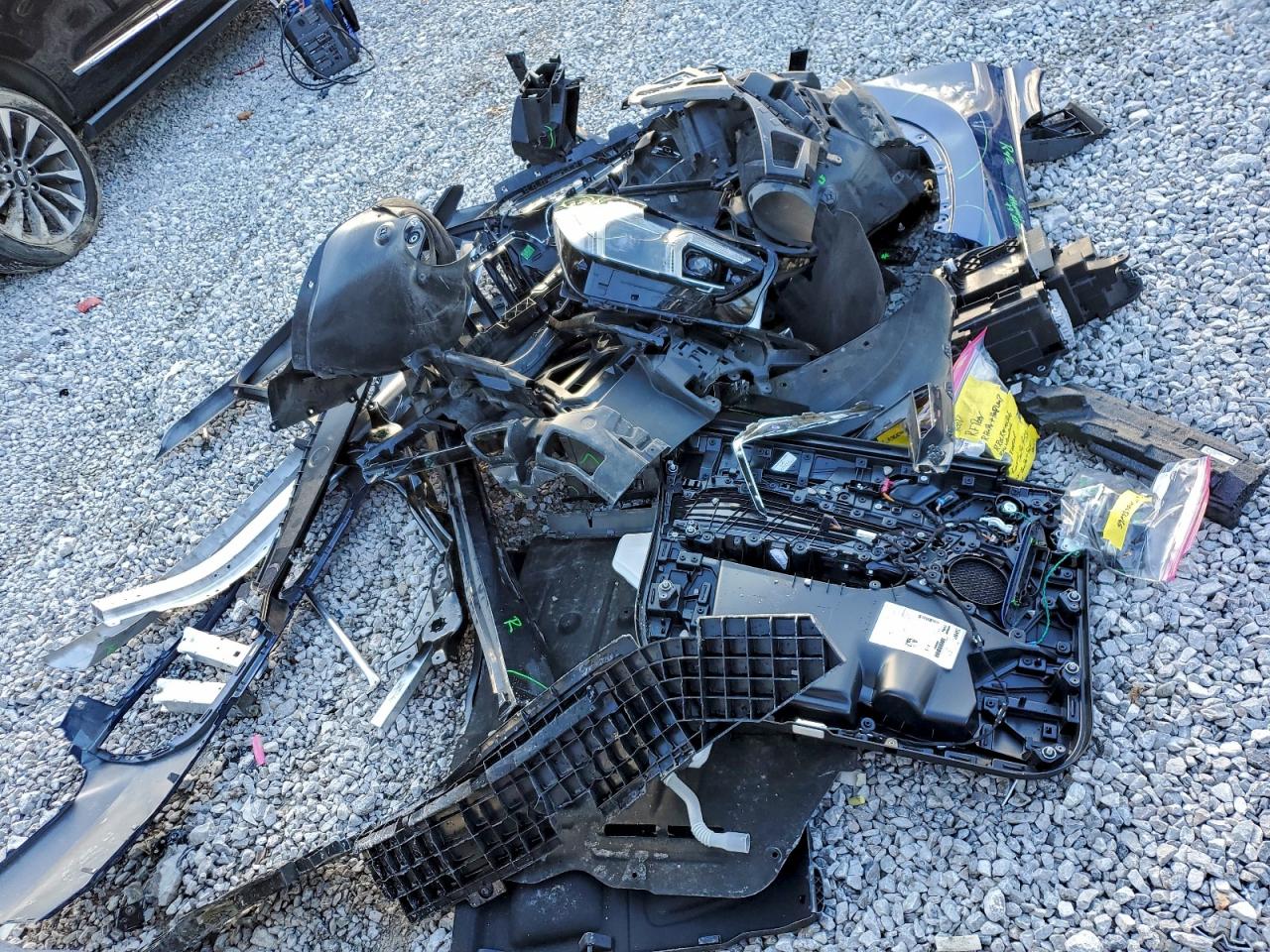 2025 BMW X1 xDrive28I VIN: WBX73EF00S5192832 Lot: 94267485