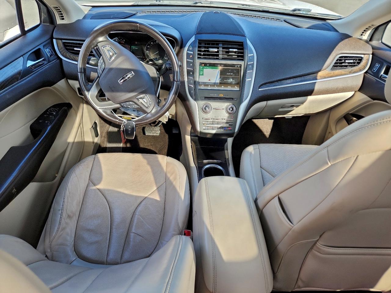 2017 Lincoln Mkc Reserve VIN: 5LMCJ3C92HUL50992 Lot: 94230925