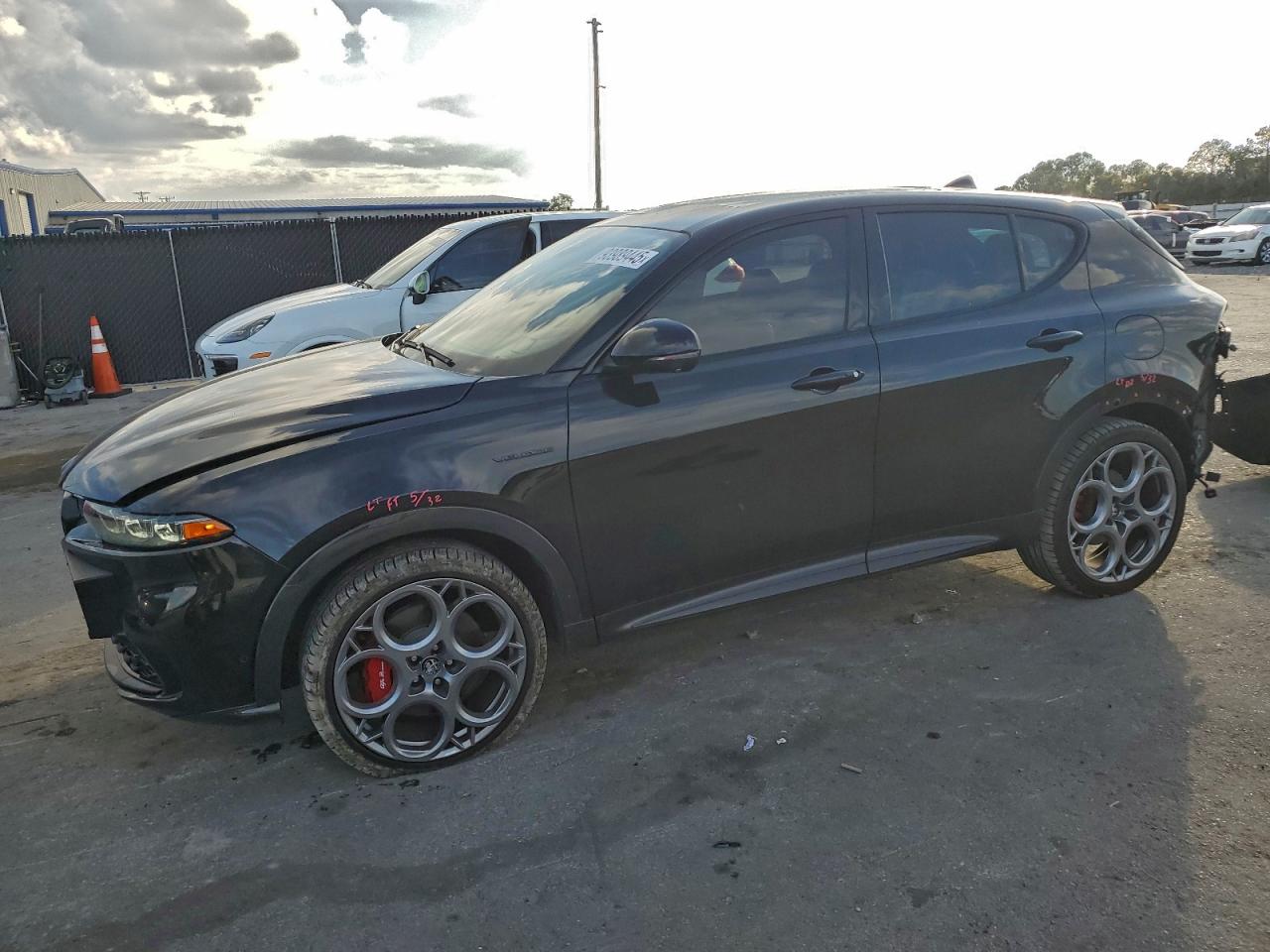 2024 Alfa Romeo Tonale Veloce