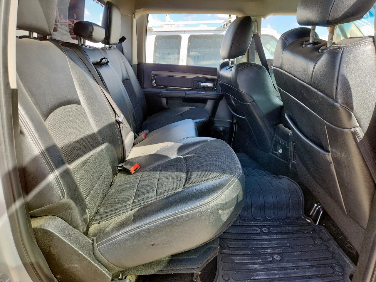 2018 Ram 3500 Slt VIN: 3C63RRHL6JG310891 Lot: 91580435