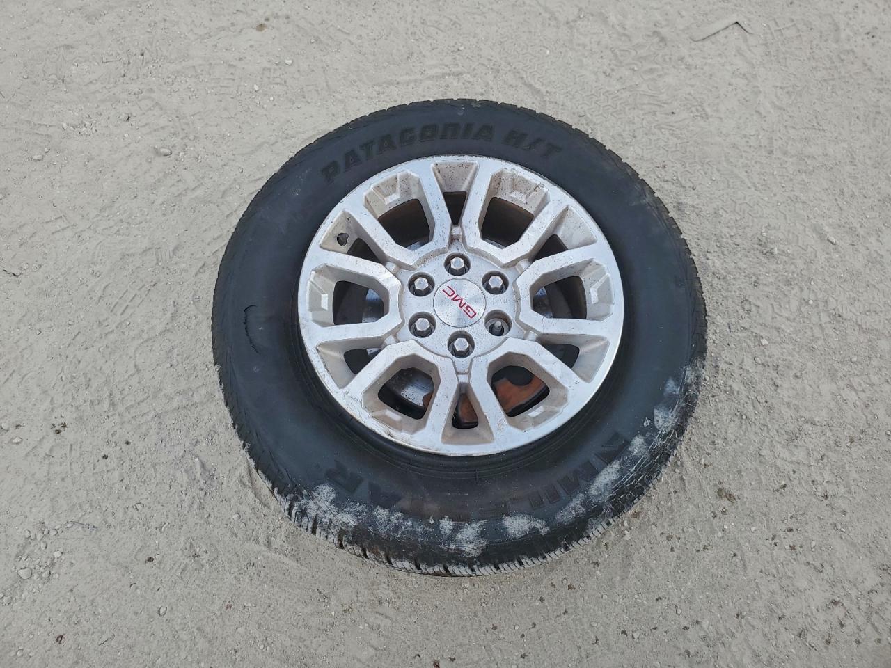 2018 GMC Yukon Xl C1500 Slt VIN: 1GKS1GKC3JR321053 Lot: 94319085