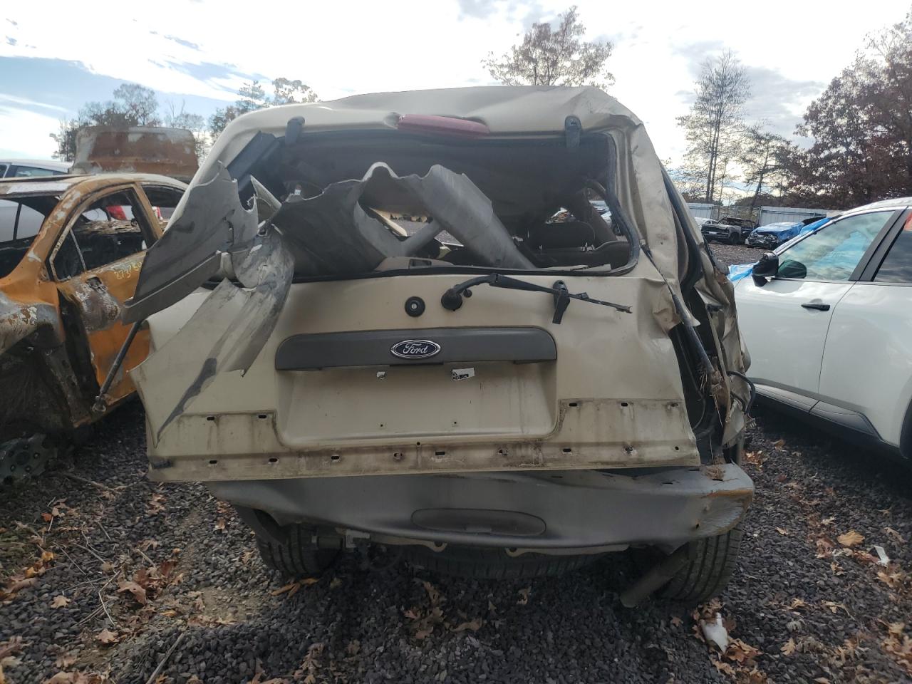 2001 Ford Explorer Sport VIN: 1FMYU70E31UA42941 Lot: 91269075