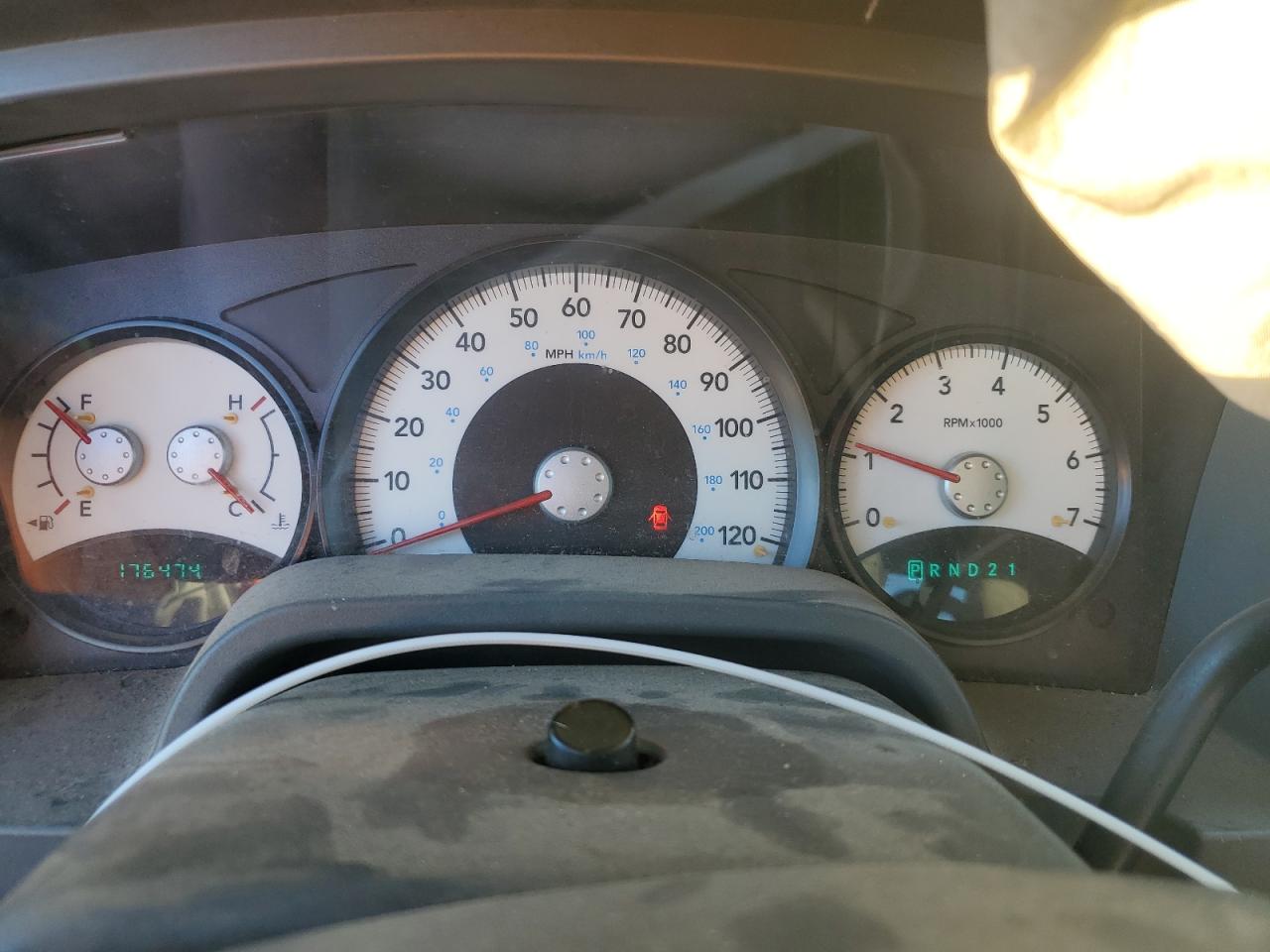 2006 Dodge Dakota Quad Slt VIN: 1D7HE48N96S671083 Lot: 89634915