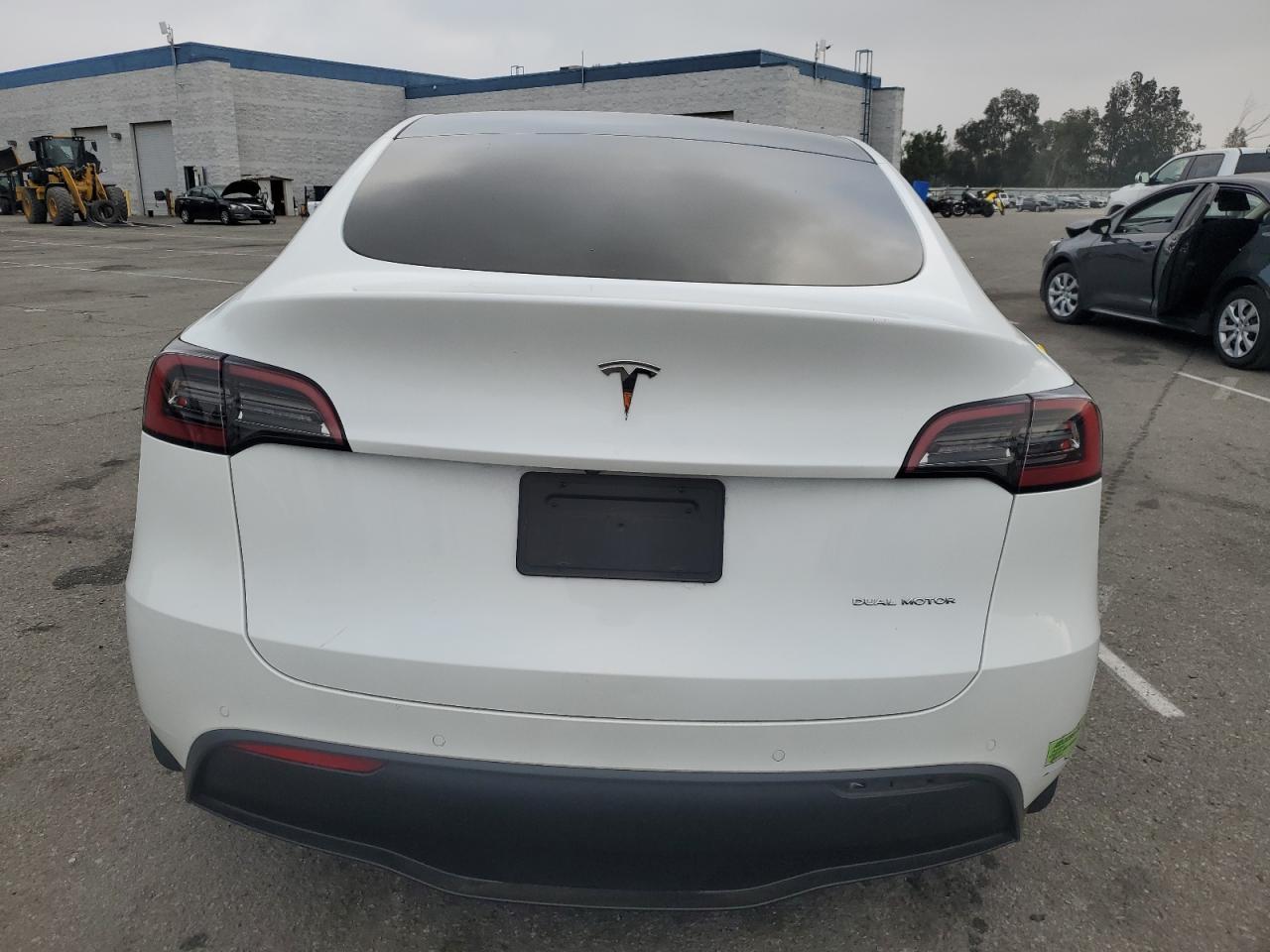 2023 Tesla Model Y VIN: 7SAYGAEE2PF588006 Lot: 90935785