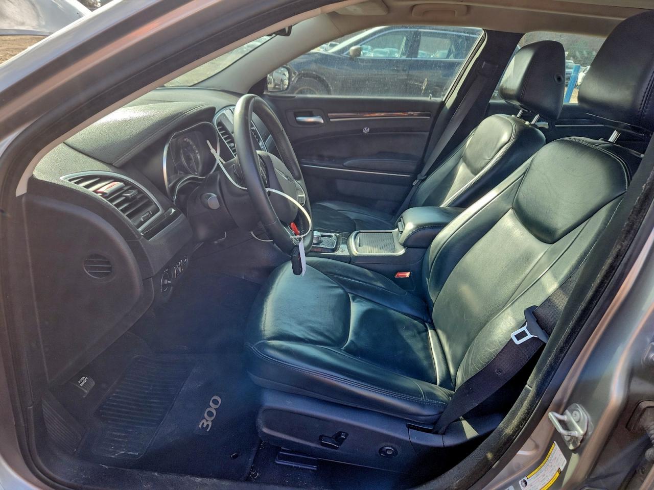 2016 Chrysler 300 Limited VIN: 2C3CCAAG1GH223728 Lot: 93619335