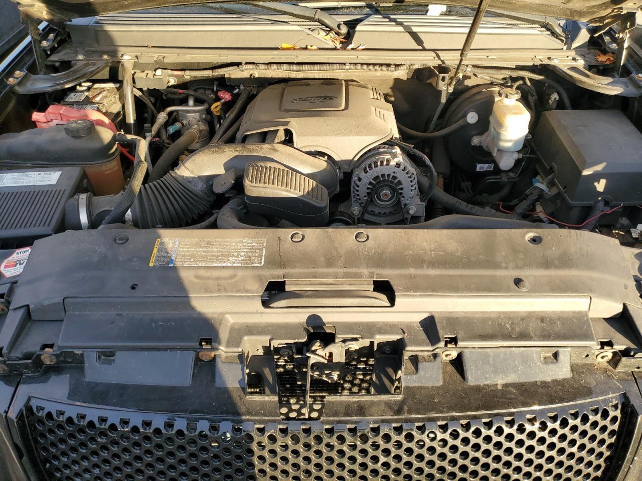 2008 GMC Yukon VIN: 1GKFK13048J155554 Lot: 92514125