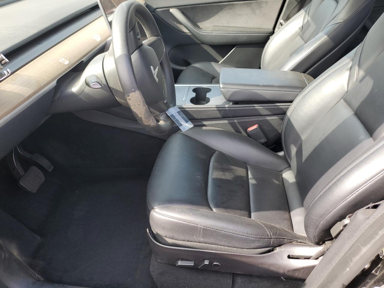 2024 Tesla Model Y VIN: 7SAYGDEE3NF481142 Lot: 90642095