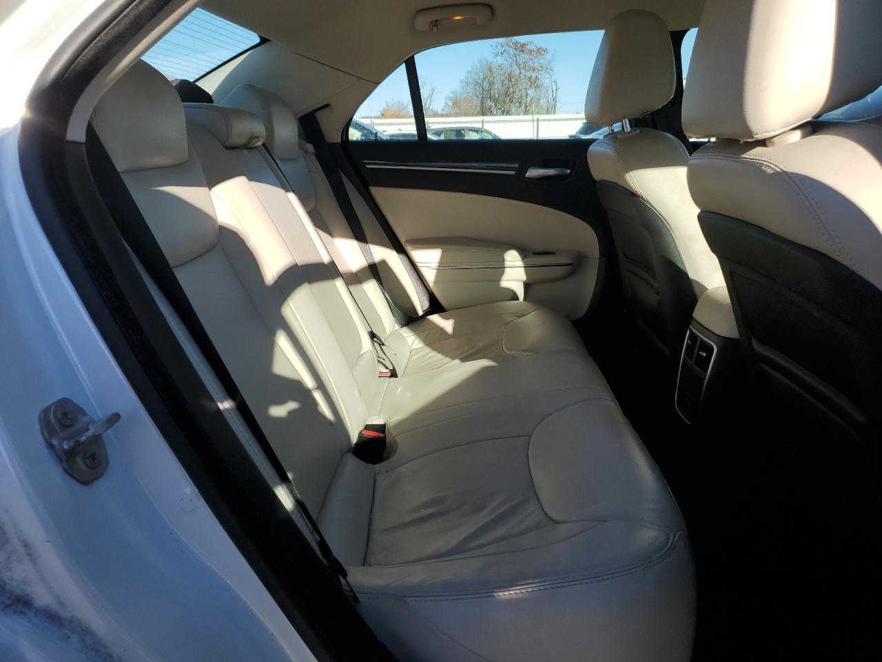 2015 Chrysler 300 Limited VIN: 2C3CCAAG7FH772655 Lot: 91522625