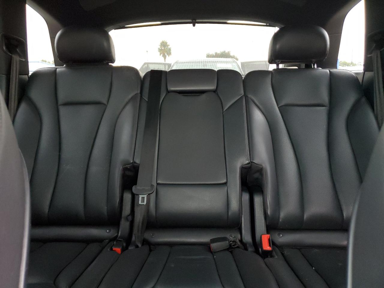 2017 Audi Q7 Prestige VIN: WA1VAAF72HD050622 Lot: 92737285