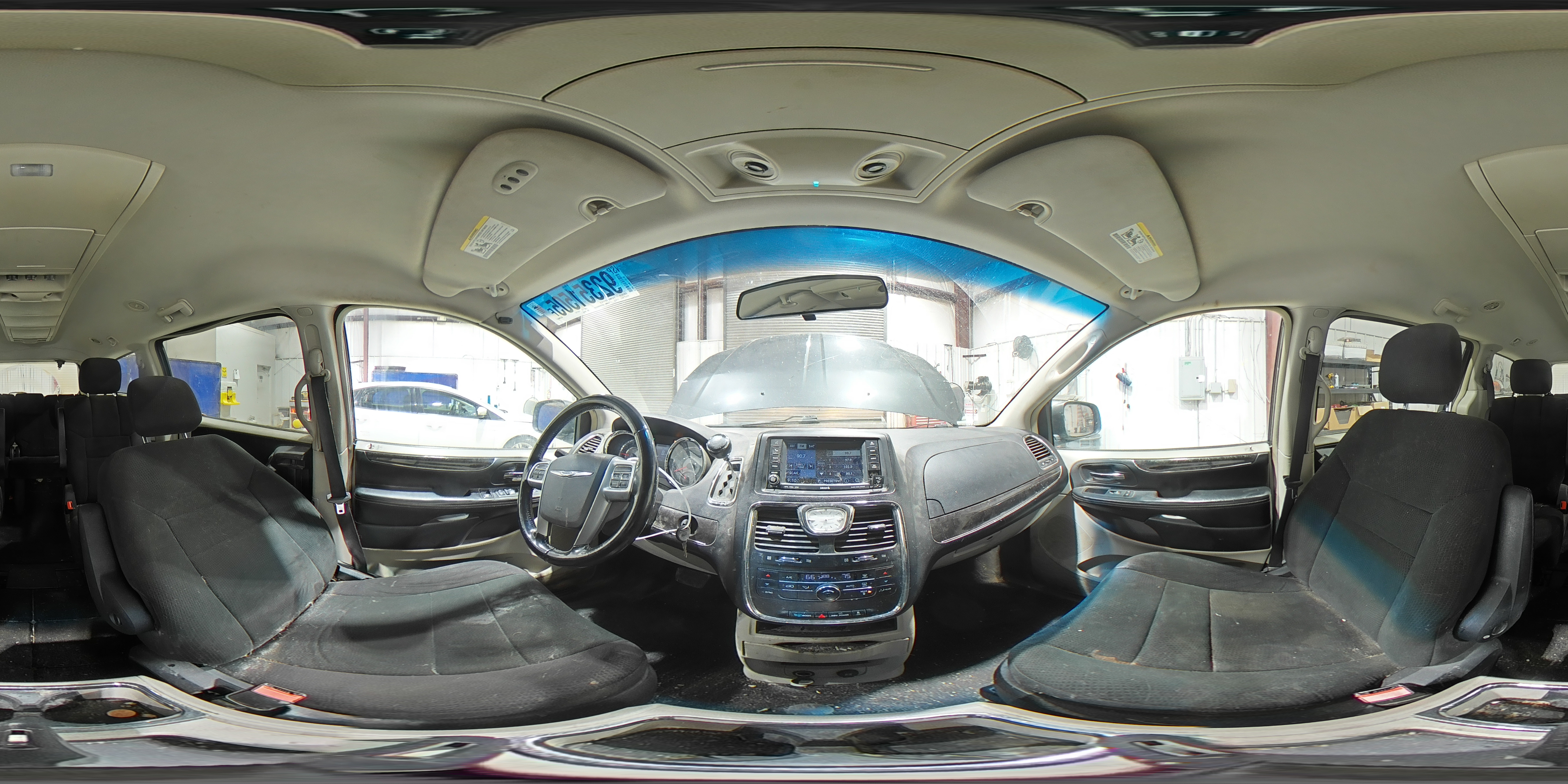 2011 Chrysler Town & Country Touring VIN: 2A4RR5DG7BR796640 Lot: 92351505