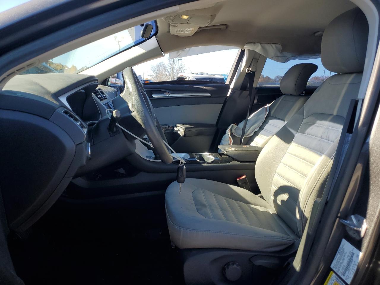 2015 Ford Fusion S VIN: 1FA6P0G70F5103039 Lot: 91649665