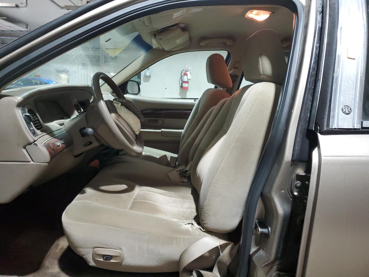 2004 Mercury Grand Marquis Gs VIN: 2MEFM74WX4X659036 Lot: 93431695