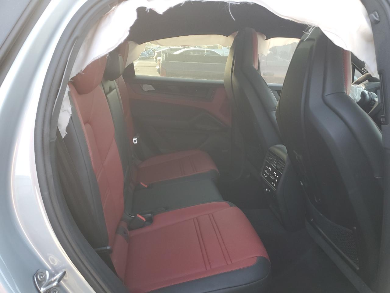 2025 Porsche Cayenne Gts Coupe VIN: WP1BG2AY6SDA45006 Lot: 92108685