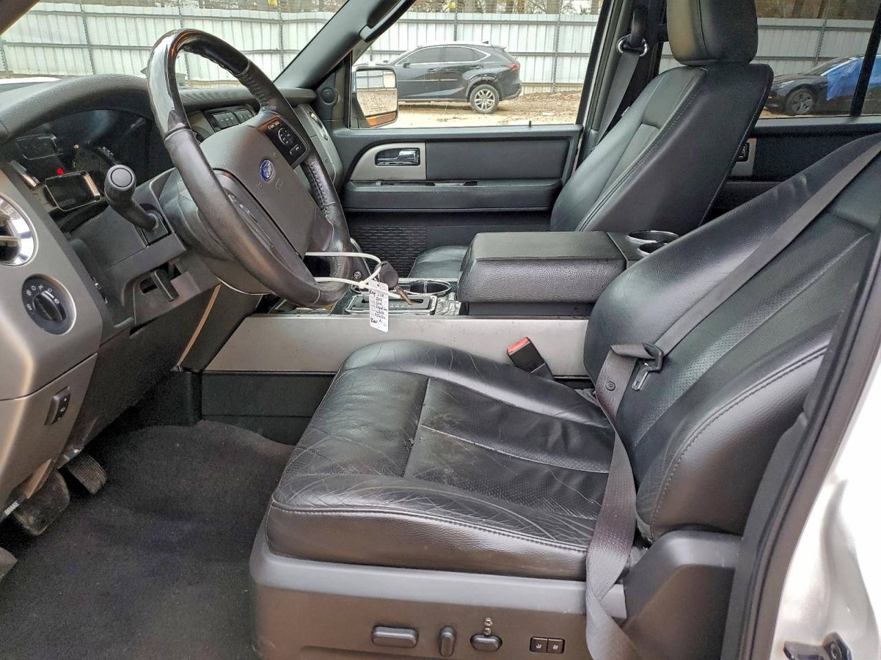 2013 Ford Expedition Limited VIN: 1FMJU2A54DEF56122 Lot: 94155625