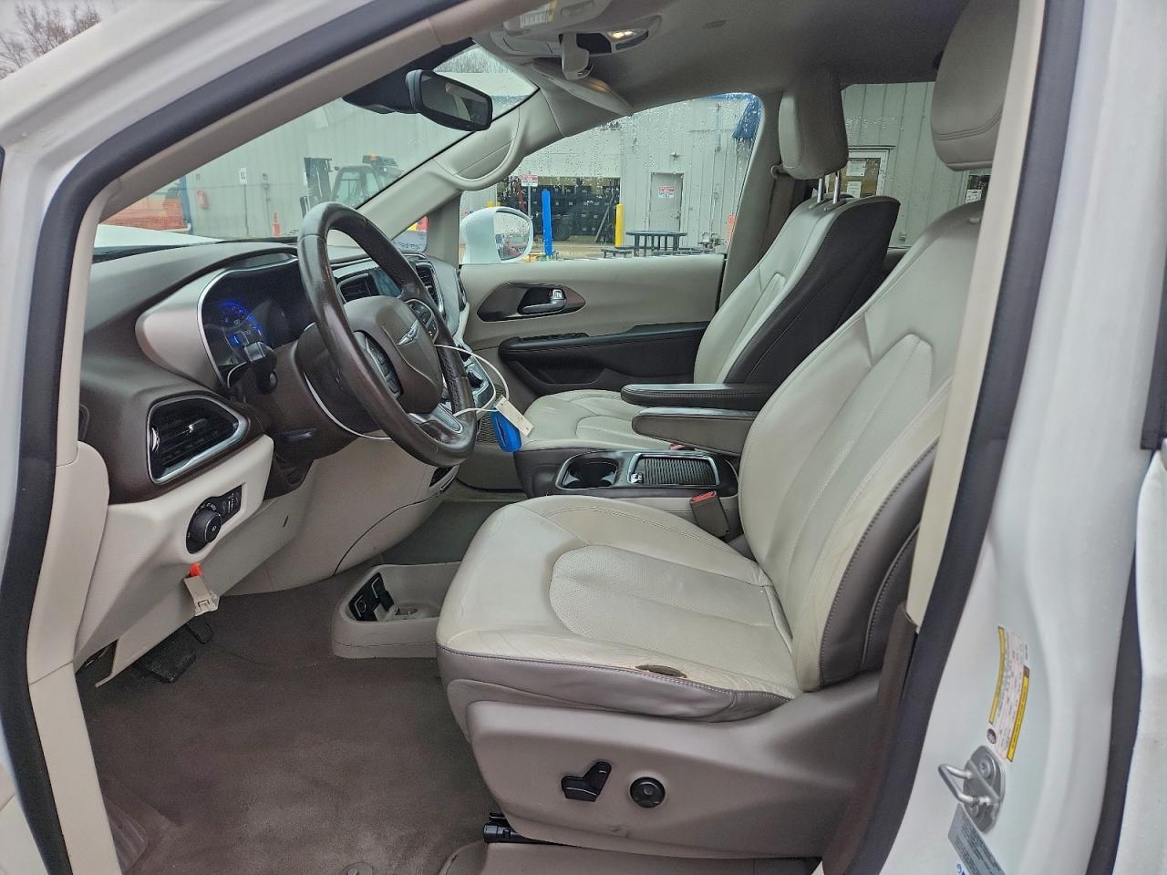 2017 Chrysler Pacifica Touring L Plus VIN: 2C4RC1EGXHR627980 Lot: 93420955