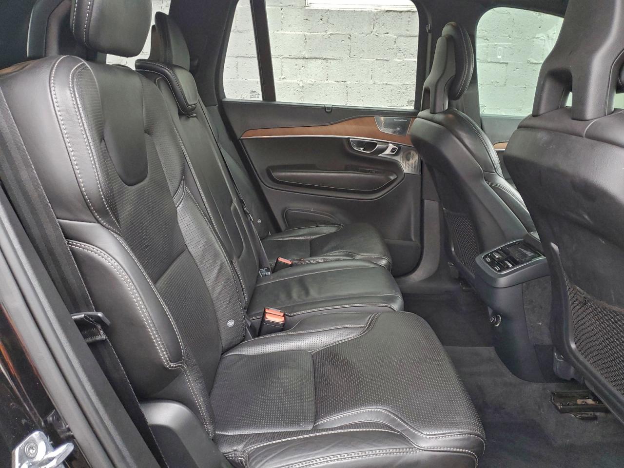 2017 Volvo Xc90 T6 VIN: YV4A22PL5H1133396 Lot: 93637555