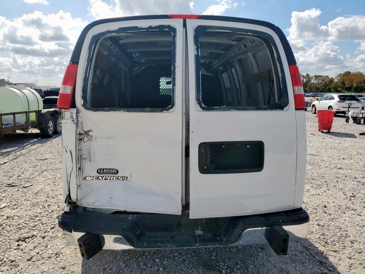 2021 Chevrolet Express Cargo 2500 1 VIN: 1GCWGAF72M1194434 Lot: 92620845