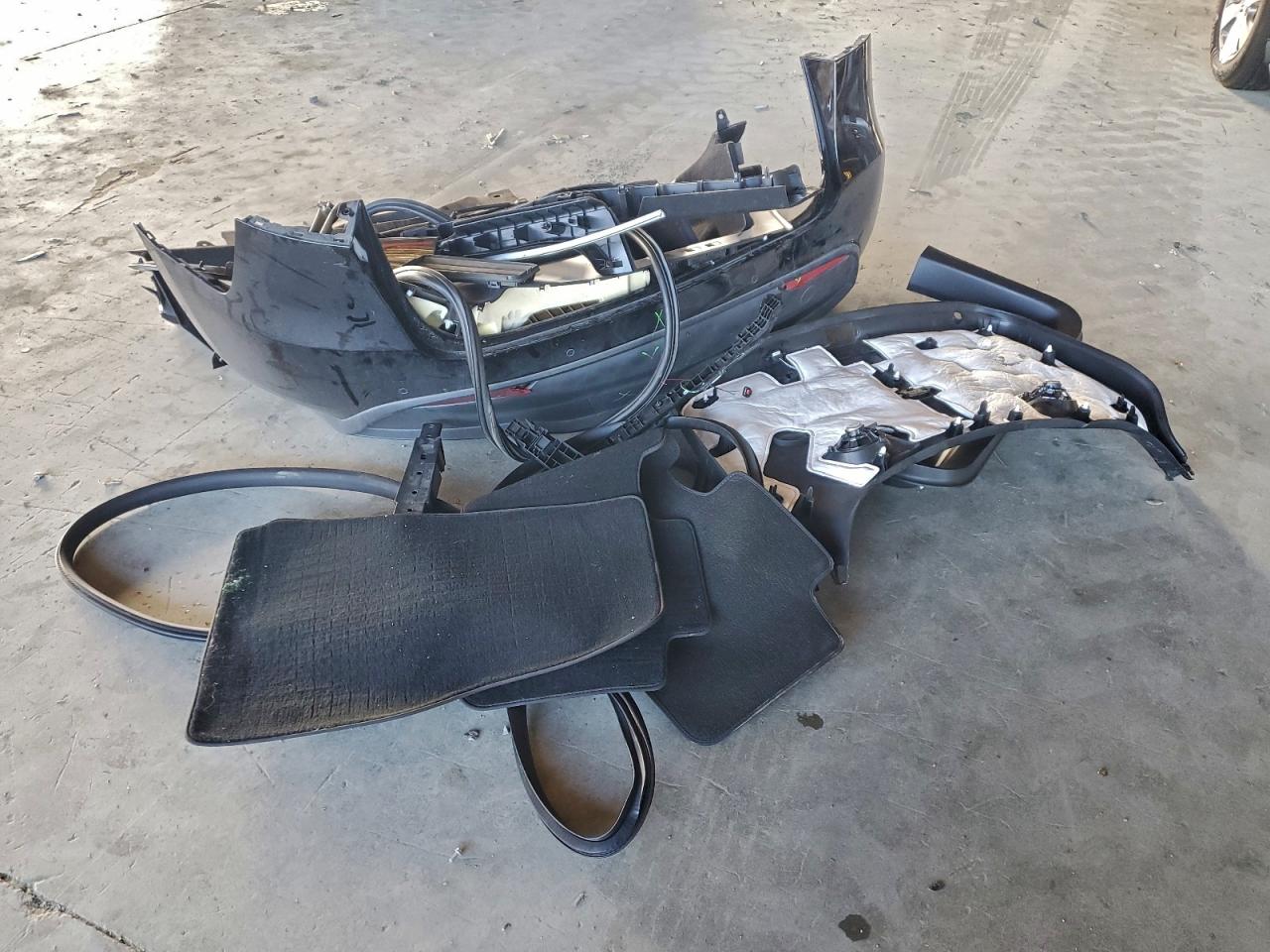 2022 Tesla Model Y VIN: 7SAYGDEF5NF347905 Lot: 94165215