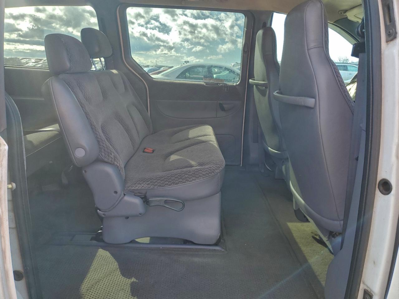 1999 Dodge Grand Caravan Se VIN: 2B4GP44G8XR277095 Lot: 94438845