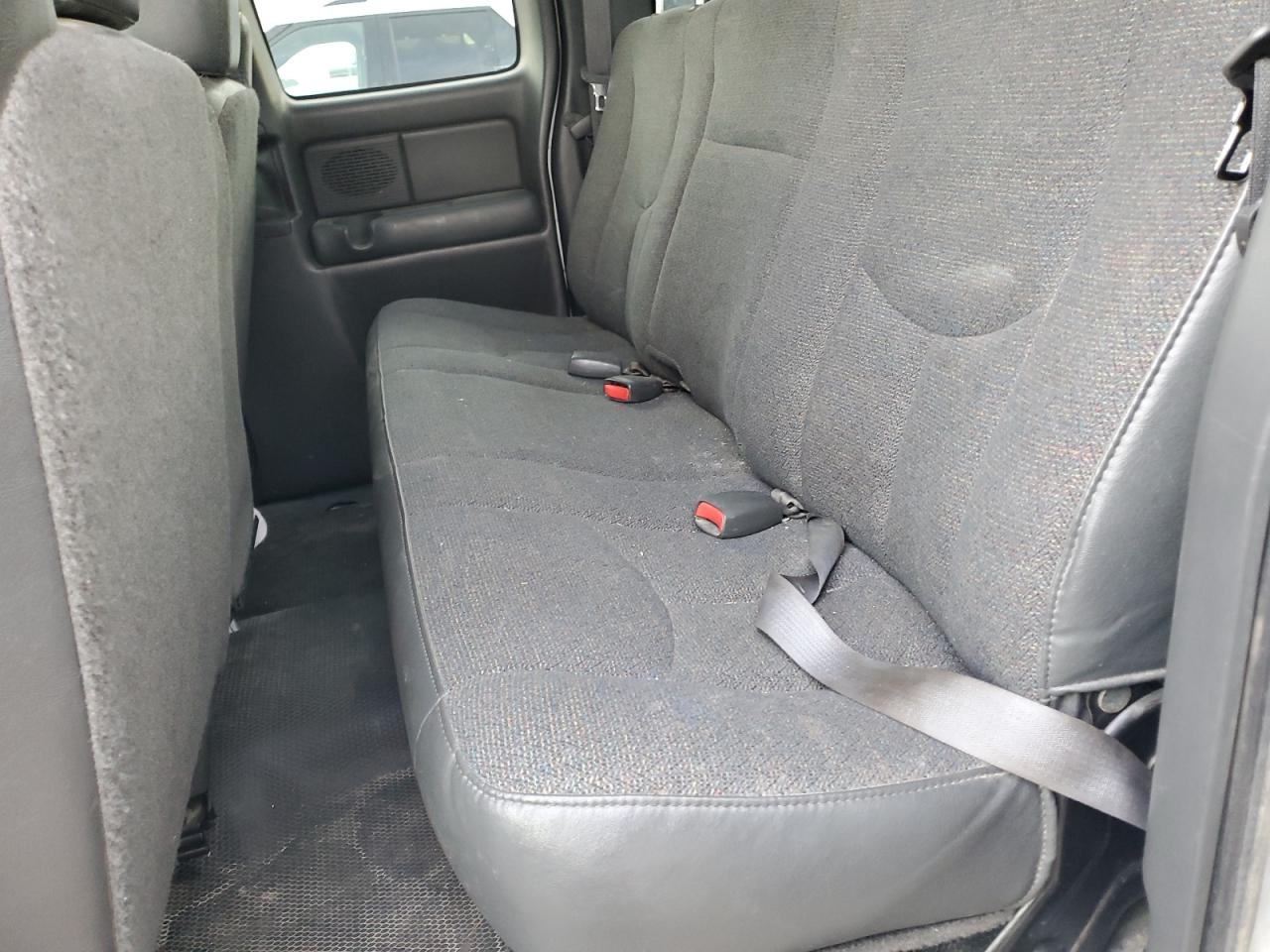 2003 Chevrolet Silverado C1500 VIN: 2GCEC19V131205479 Lot: 93369955