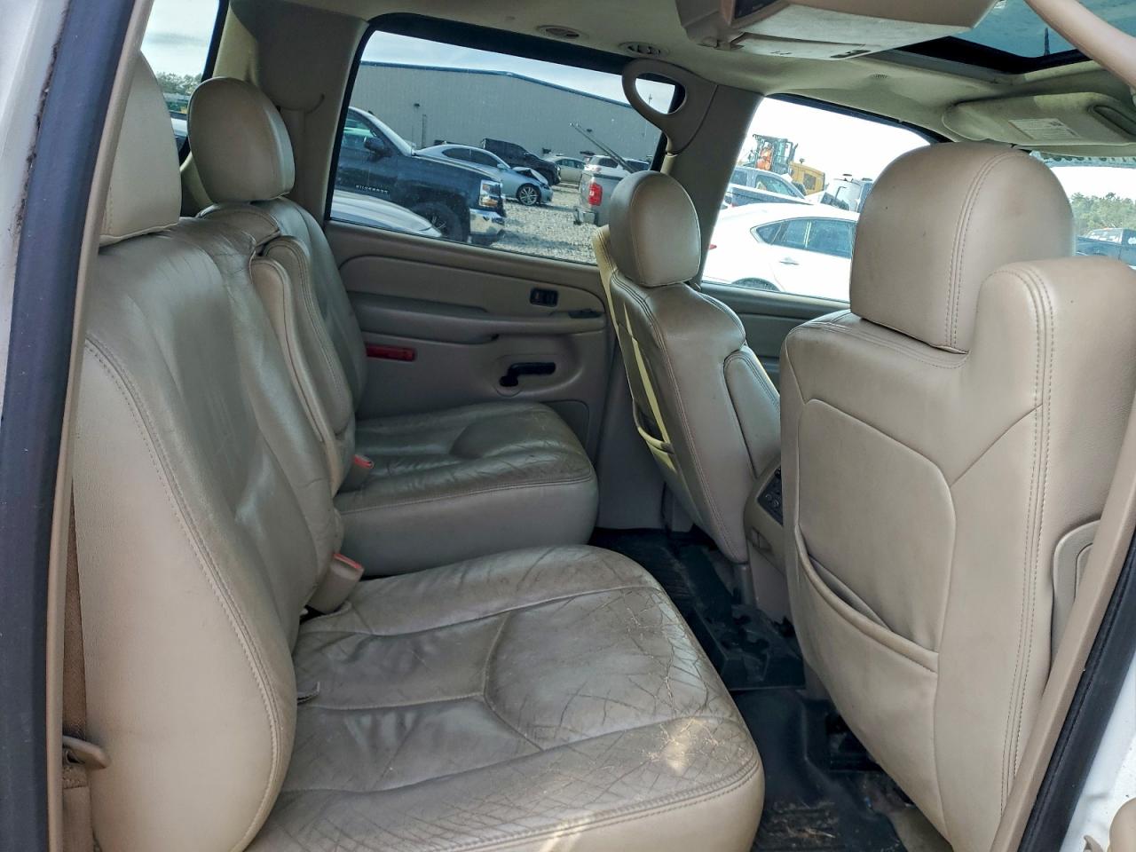 2004 Chevrolet Suburban C1500 VIN: 1GNEC16Z04J237250 Lot: 94164565