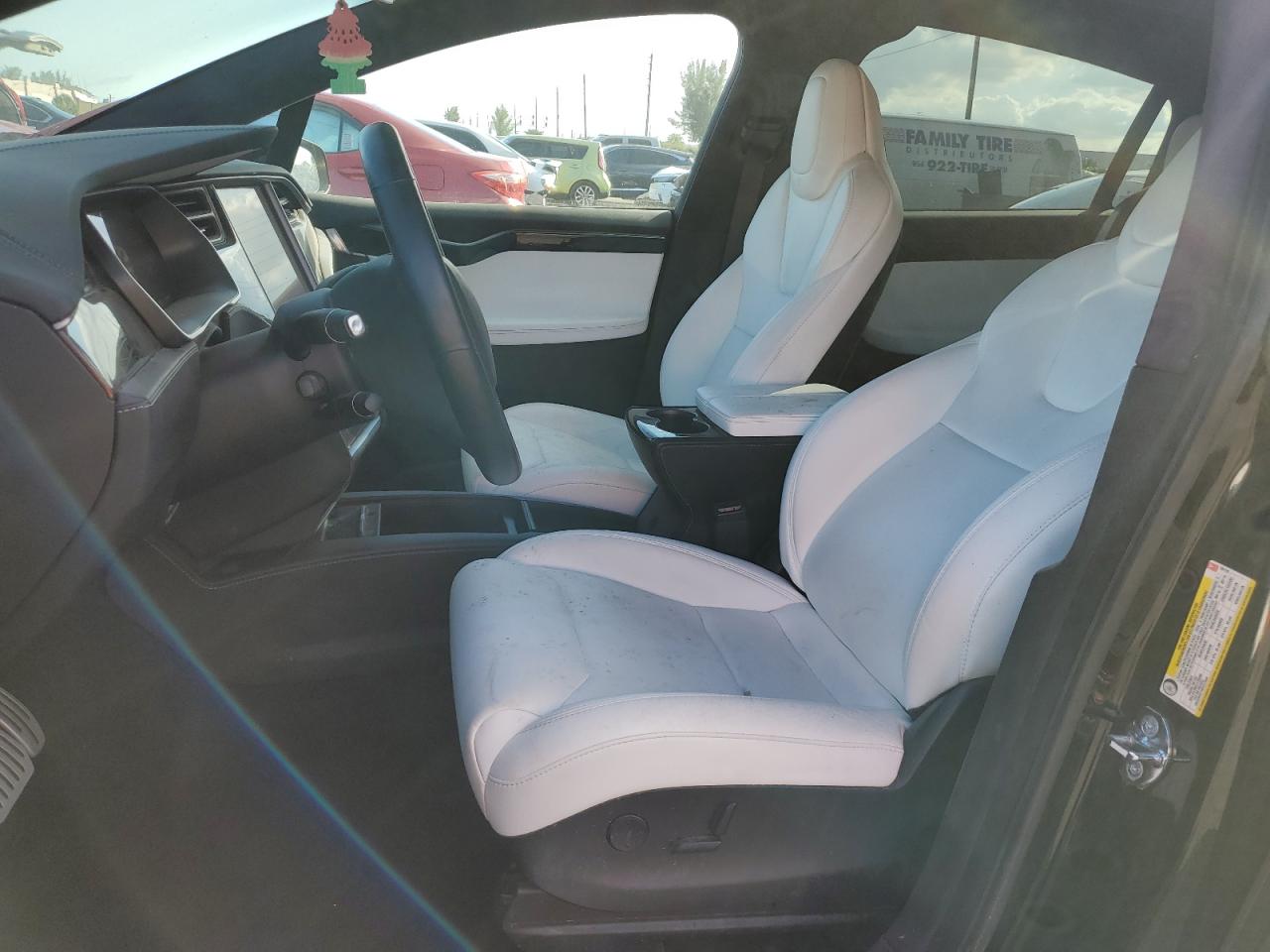 2019 Tesla Model X VIN: 5YJXCDE43KF186128 Lot: 91424845