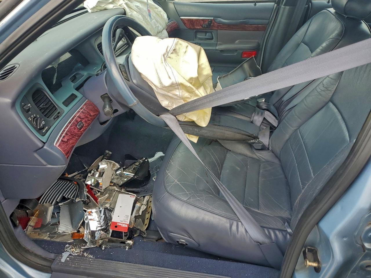 2000 Mercury Grand Marquis Ls VIN: 2MEFM75W8YX607425 Lot: 94269095