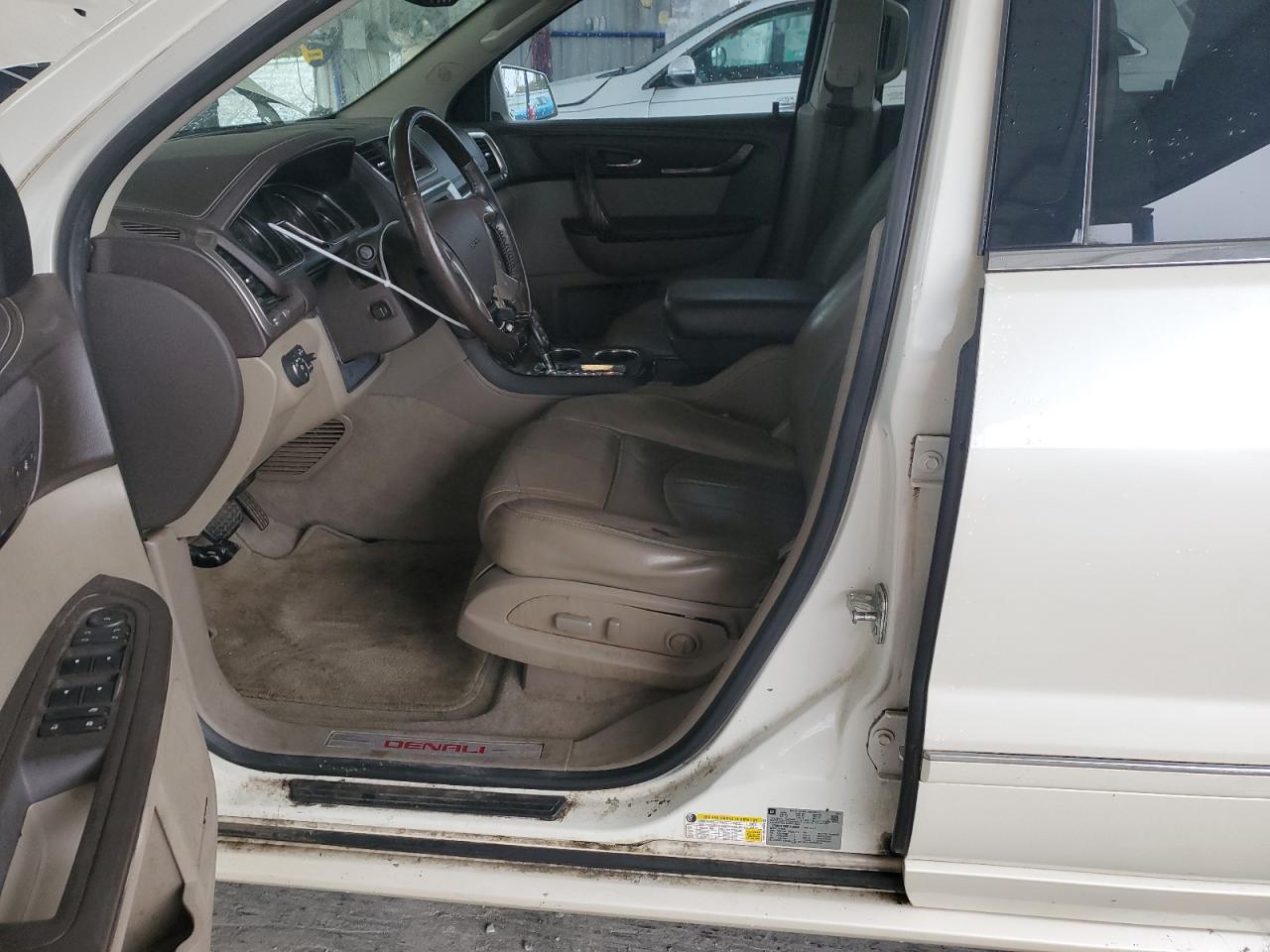 2015 GMC Acadia Denali VIN: 1GKKRTKD8FJ108826 Lot: 90782355