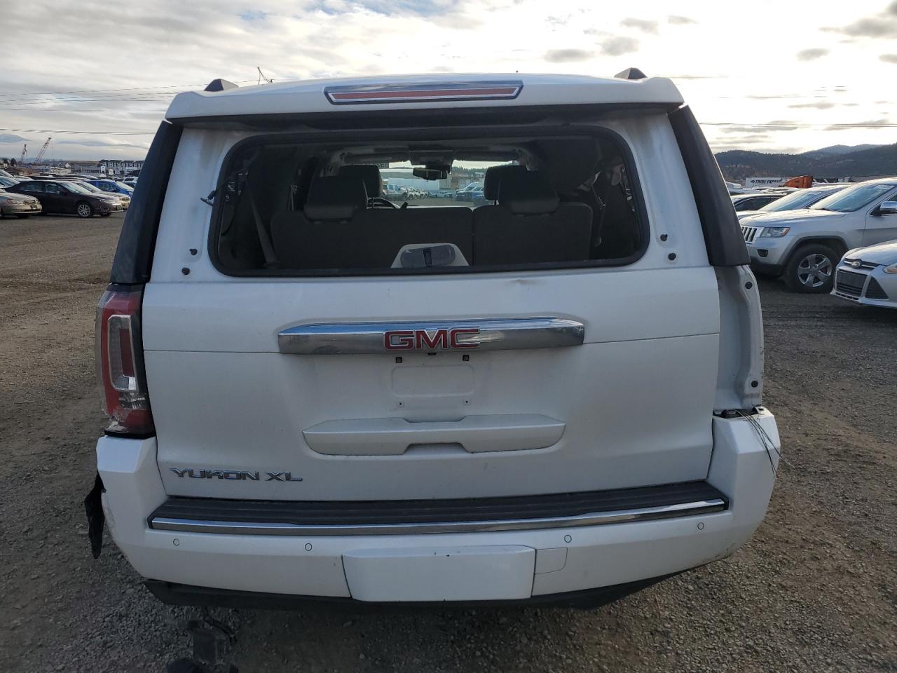 2016 GMC Yukon Xl Denali VIN: 1GKS2HKJ3GR201120 Lot: 92434745
